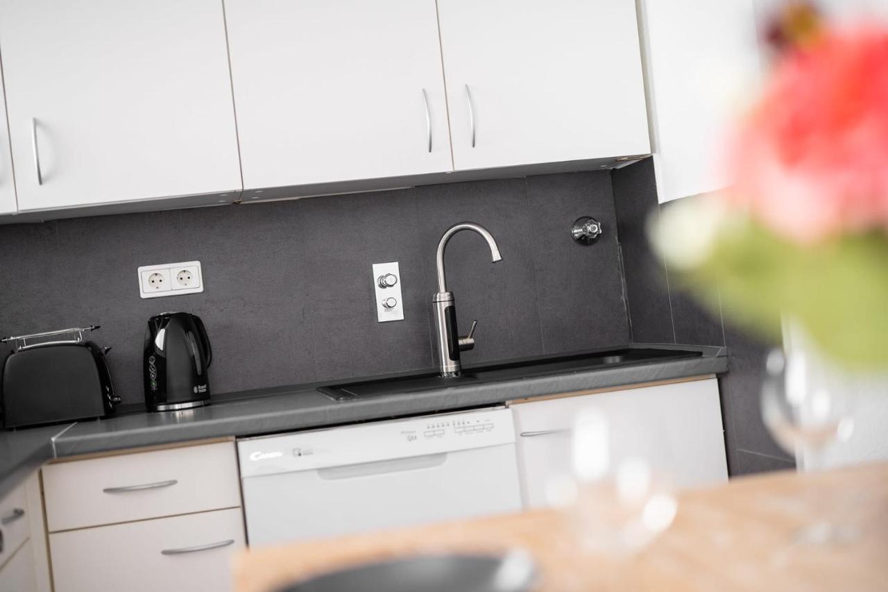 2 Bedroom Top Floor Apartment Direct On Marienplatz München Eksteriør bilde